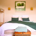 Le Jardin Des Secrets Bed & Breakfast Namur