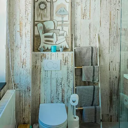 Alojamento de Acomodação e Pequeno-almoço Le Jardin Des Secrets Gites et chambres à louer 4*