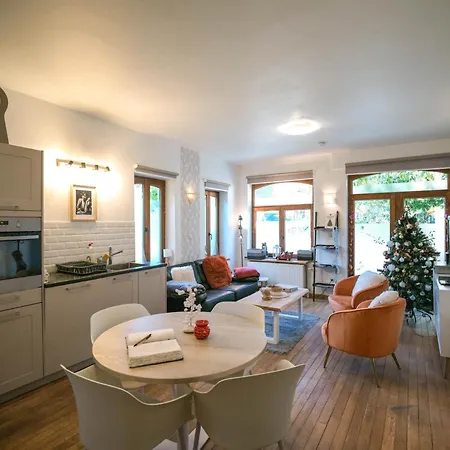 Bed & Breakfast Le Du Jardin Des Secrets
