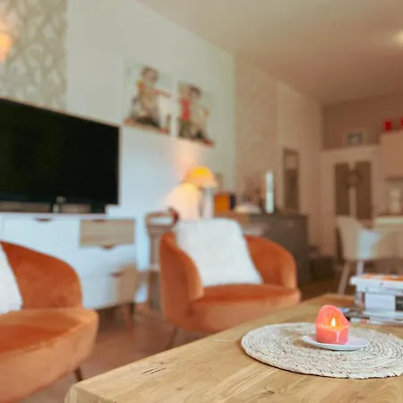Le Du Jardin Des Secrets Bed & Breakfast