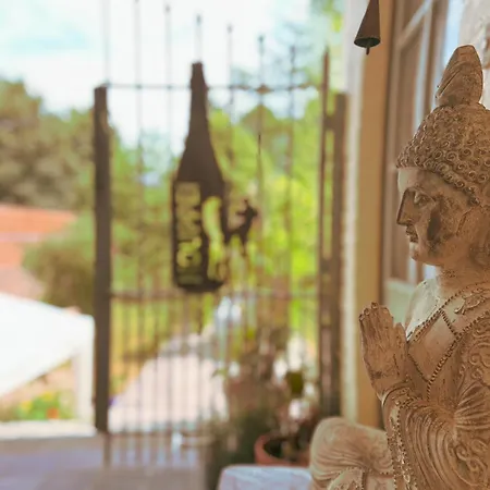 Le Jardin Des Secrets Gites et chambres à louer 4*