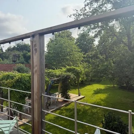 Alojamento de Acomodação e Pequeno-almoço Le Jardin Des Secrets Gites et chambres à louer 4*