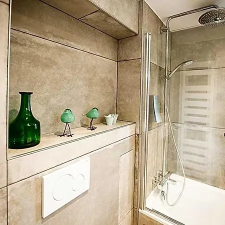 Le Jardin Des Secrets Bed & Breakfast 4*