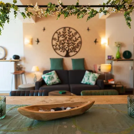Bed & Breakfast Le Jardin Des Secrets 4*